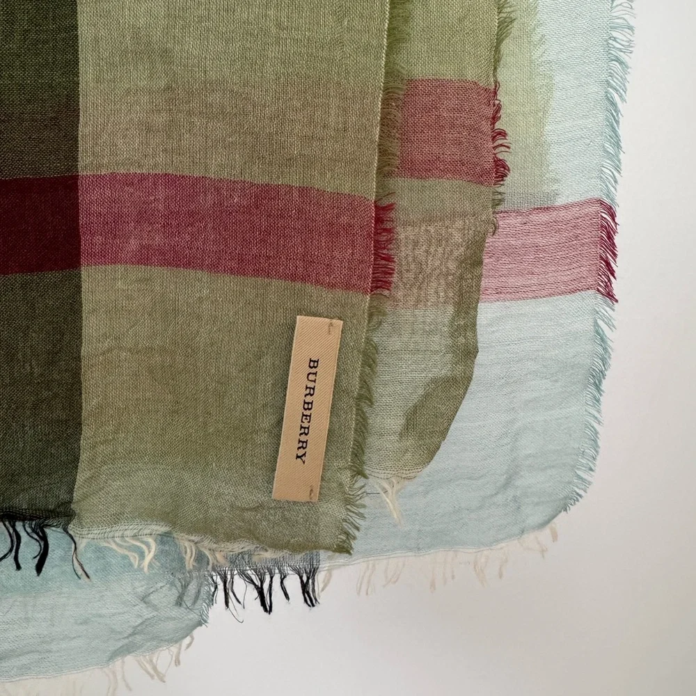 BURBERRY Women’s Plaid Multicolor Scarf - Picture 3 of 11